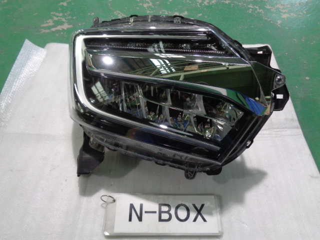 N-BOX JF4 右ヘッドランプユニット LED 即決 5896拍卖
