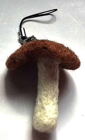 即決!手作り☆「キノコのフェルトストラップ」拍卖