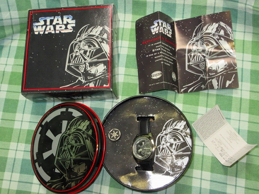 稀少 数量限定 未使用 1997 FOSSIL STAR WARS 20th ダースベイダー 腕時計 銀河帝国 バッジ 缶 スターウォーズ ダースベーダー ヴェーダー拍卖