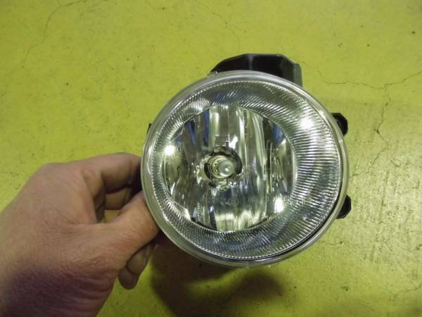 H28 アクア NHP10 左 フォグランプ ジャンク品拍卖
