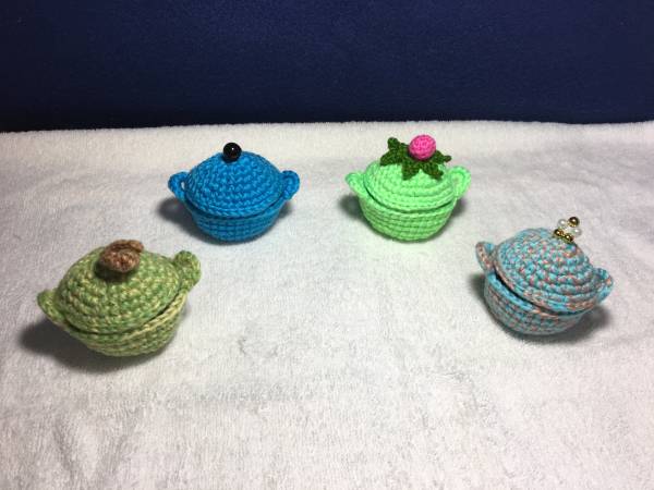 編みぐるみ ハンドメイド小物入れかご(鍋式) 可愛い置物 四つ拍卖