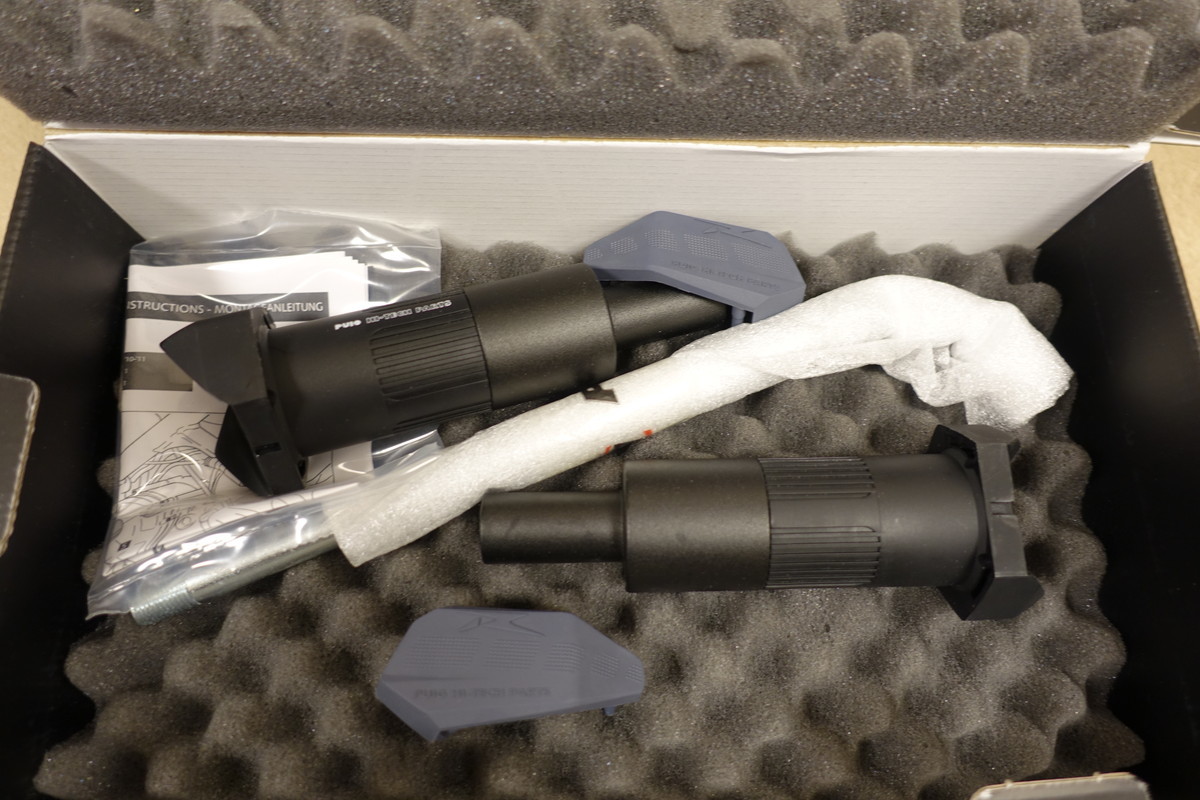 絶版★Puig STREETFIGHTER1100 (09-12)/S (09-)/848 (12-15)/MULTISTRADA1200/S (10-14) エンジンガードスライダー 5585N 定価15,400円 2拍卖