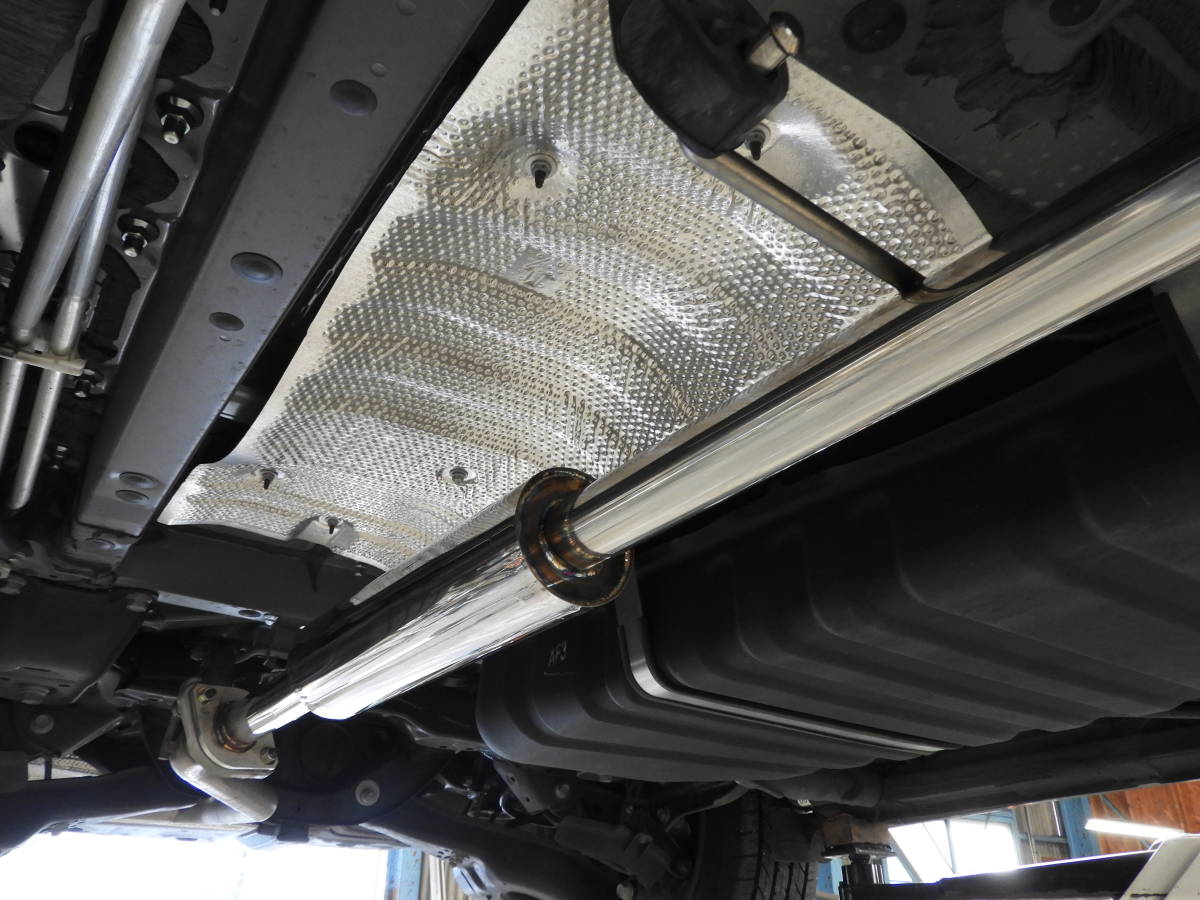 30アルファード 2.5L 低音 タイコ付き センターマフラー拍卖