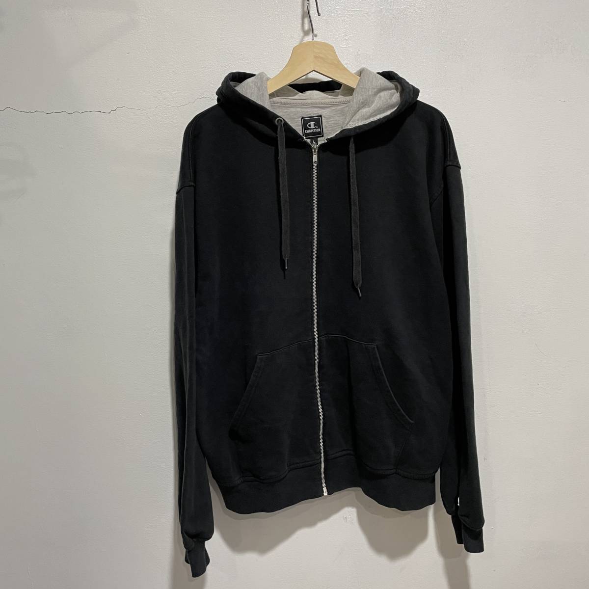 送料無料☆Champion☆チャンピオン☆ジップアップパーカー☆長袖☆メンズ☆L☆スポーツ☆E7c拍卖