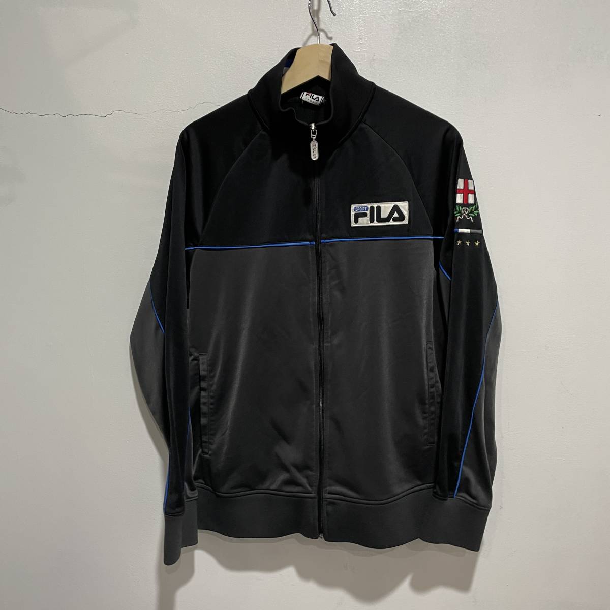 ☆送料無料☆FILA☆フィラ☆切替えジャージ☆黒グレー☆メンズM☆スポーツ☆H20c拍卖