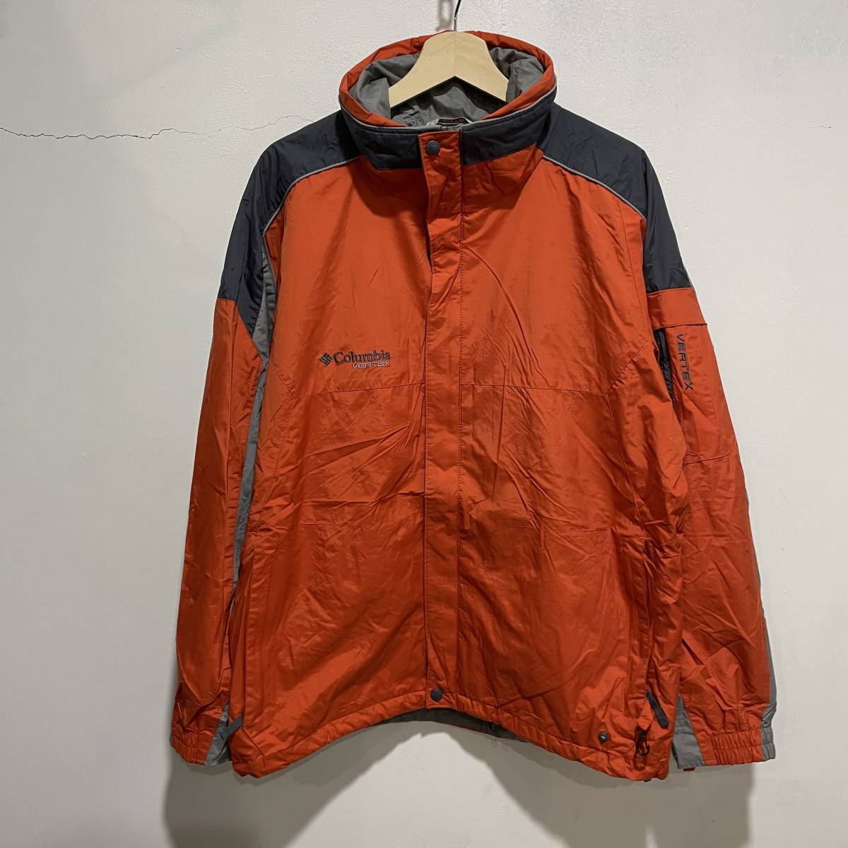 送料無料☆columbia☆コロンビア☆切替えマウンテンジャケット☆メンズM☆VERTEX☆防水性◎☆クライミング☆I9c拍卖