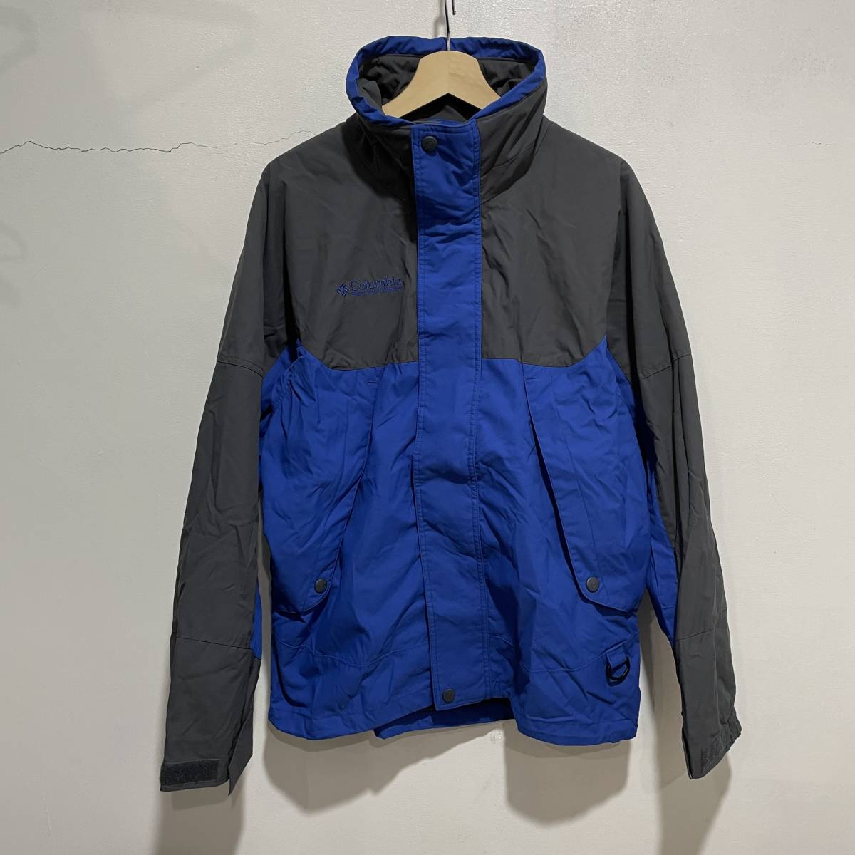 ☆送料無料☆Columbia☆コロンビア☆切り替えマウンテンジャケット☆メンズM☆防水性◎☆アウトドア☆クライミング☆L9c拍卖