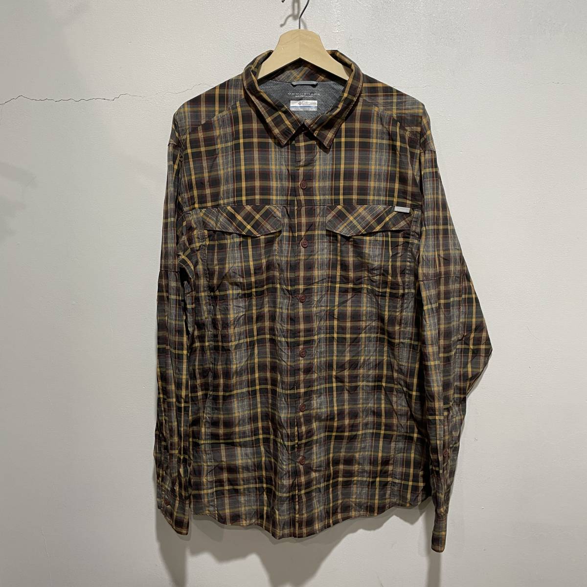 送料無料☆Columbia☆チェック柄長袖シャツ☆オムニシェイド☆メンズXL☆クライミング☆D9c拍卖