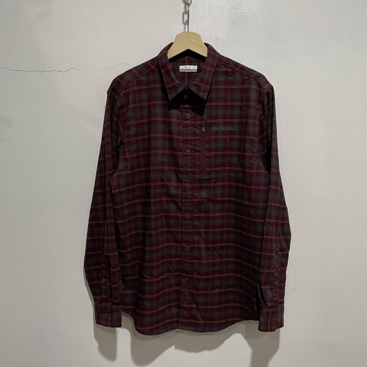 ☆送料無料☆Columbia☆コロンビア☆チェック柄長袖シャツ☆メンズM☆アウトドア☆エンジ系☆C21c拍卖