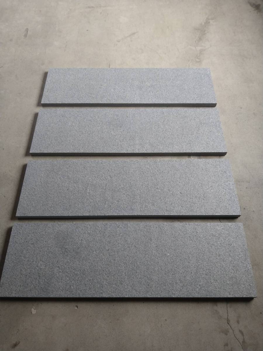 天然御影石【グレー】● 300×1000×27厚 ● 4枚 バーナー仕上げ ●飛び石・アプローチ・敷石【特価 即決】拍卖