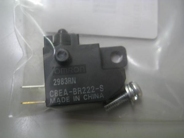 送料無料★新品★スズキ車多数★純正フロントブレーキスイッチ拍卖