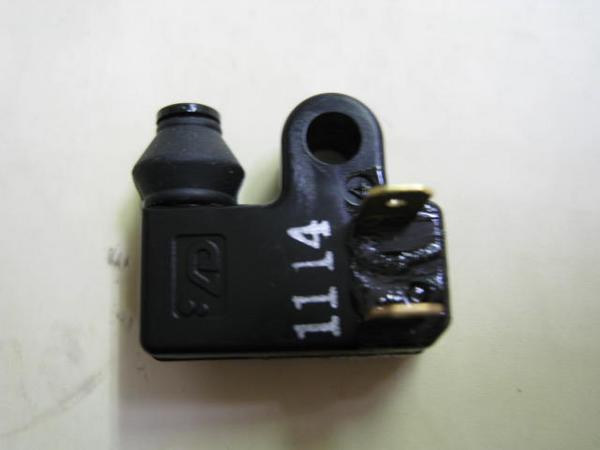 新品★FZX750/L(2AK/3XF)★純正フロントブレーキスイッチ拍卖