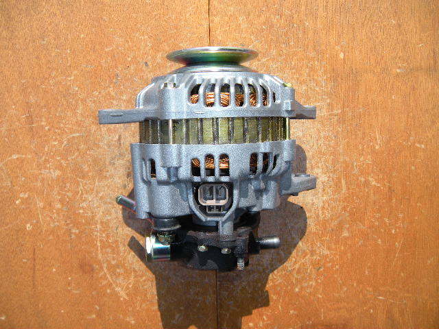 【格安・売り切り・コア不要】エテルナ,ギャラン,ミラージュ,ランサー,リベロ用オルタネーター(ダイナモ)リビルト品 A3T11678拍卖