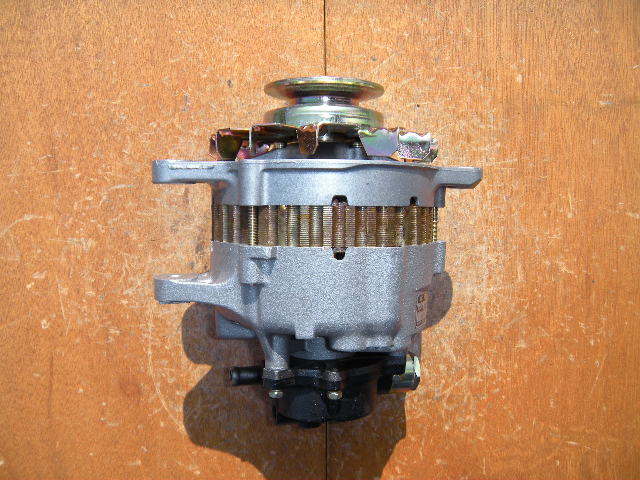 【格安・売り切り・コア不要】シャリオ、D09W用オルタネーター(ダイナモ)リビルト品 A3T35577、MD092877拍卖