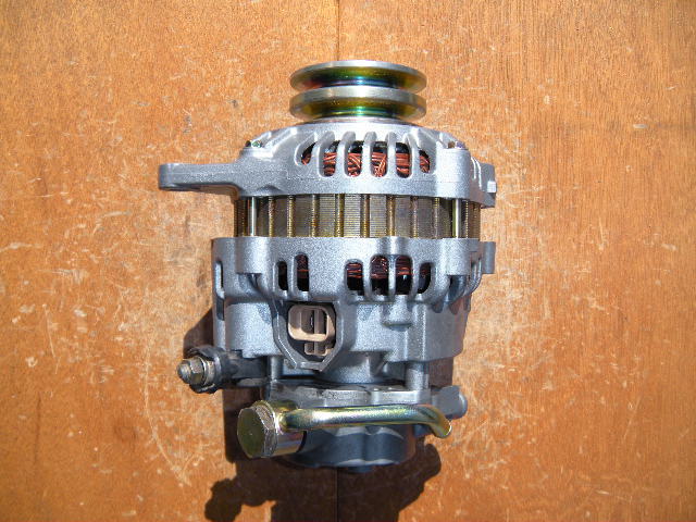 デリカ スペースギア、PA5/PB5/C5用オルタネーター(ダイナモ)リビルト品 A3TN0899、MD334176拍卖