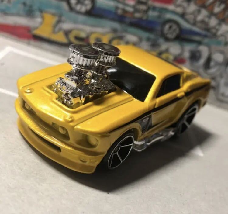 1968 FORD MUSTANG TOONED ホットウィール イエロー マッスルカー コレクション品拍卖