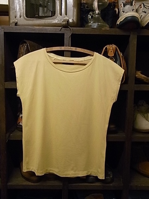 MADE IN JAPAN TOMORROWLAND NO SLEEVE T-SHIRT SIZE S 日本製 トゥモローランド ノースリーブ Tシャツ コットン拍卖