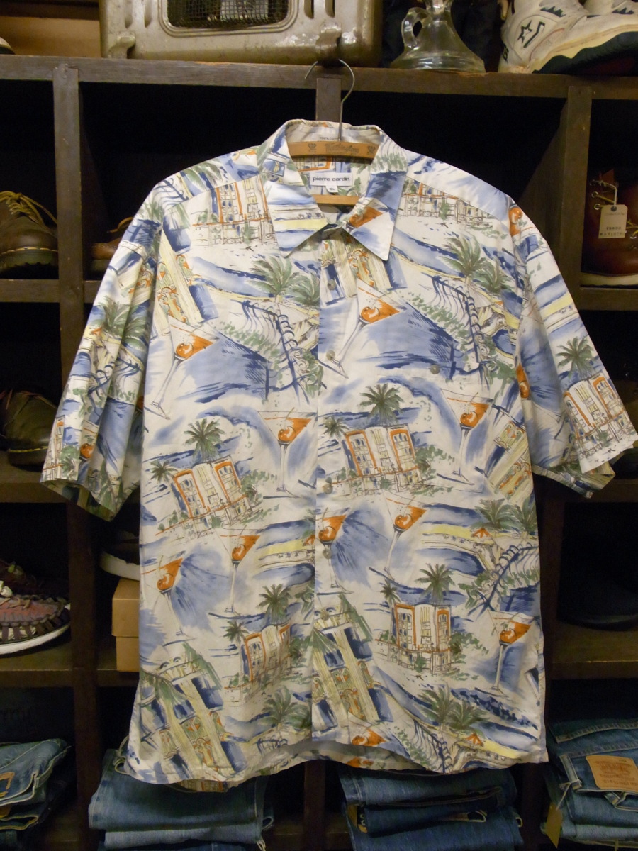 美品 ビッグサイズ PIERRE CARDIN ALOHA SHIRTS SIZE XL ピエール カルダン アロハ シャツ 半袖 ハワイアン 総柄拍卖