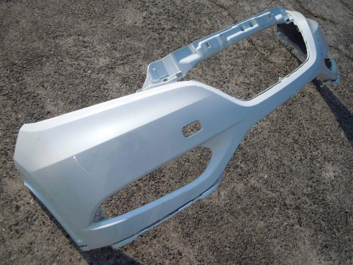 Q RU1 RU2 RU3 RU4 ヴェゼル 純正 フロントバンパー 71101-T7A-0000拍卖