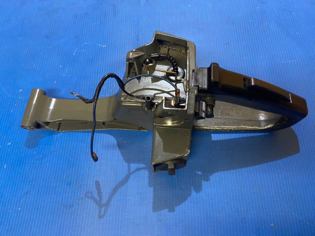 希少なパーツ 早い者勝ち エンジンチェーンソー 部品パーツ コマツ ゼノアG551AVS リアハンドル 燃料タンク アクセルスイッチ拍卖