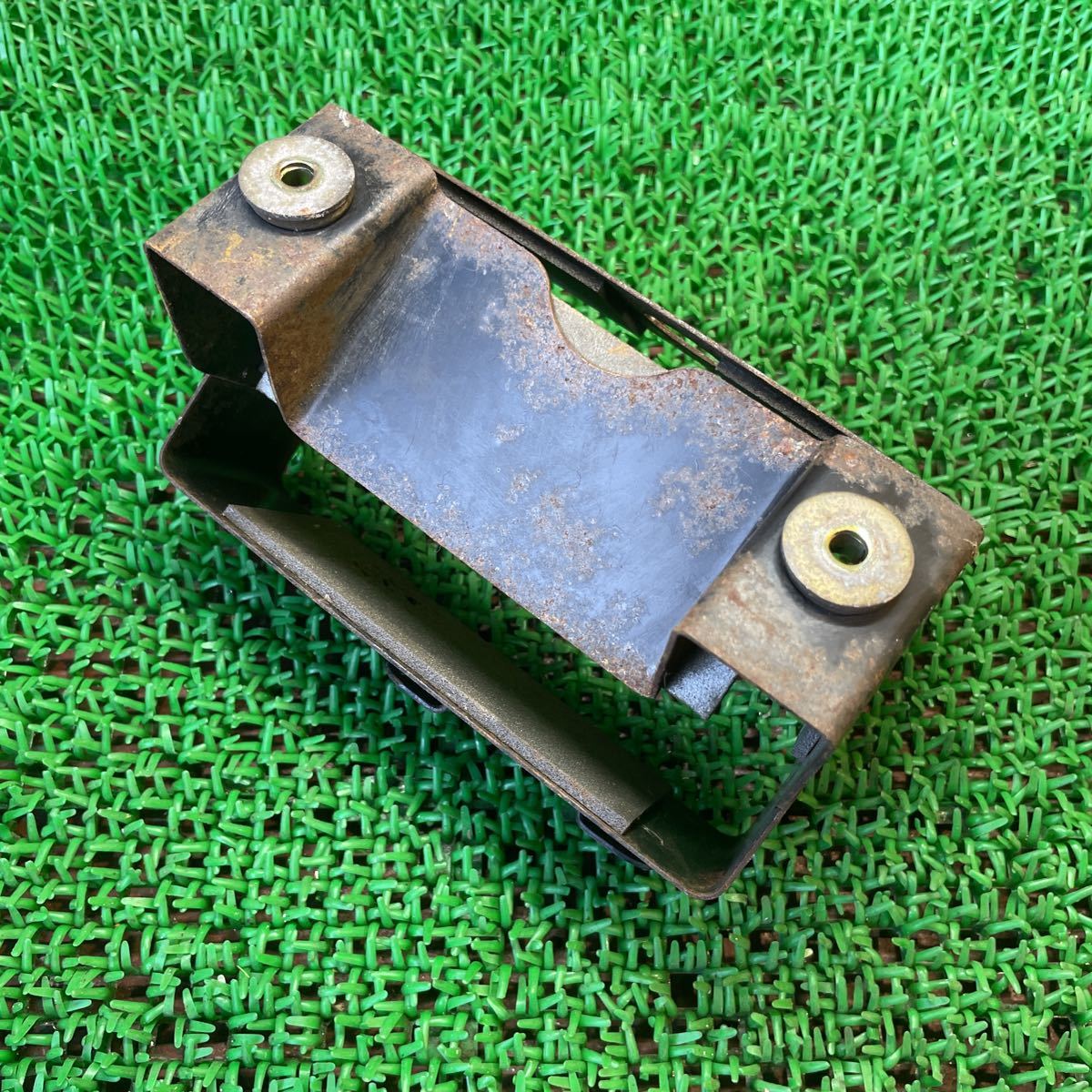 5-224K SUZUKI スズキ GSX400S カタナ 純正 バッテリーケース 中古 部品拍卖