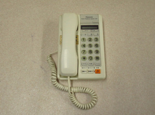 【中古】【日焼け】VJ-612L Panasonic/パナソニック208L形ボタン電話装置 【ビジネスホン 業務用 電話機 本体】拍卖