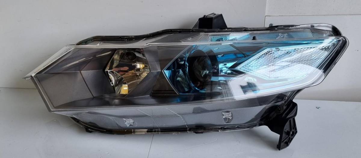 ホンダ インサイト ZE2 ヘッドライト 左拍卖