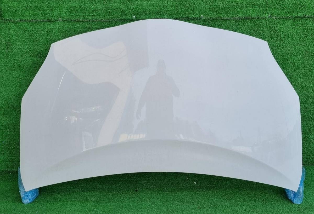 トヨタ プリウス ZVW30 ボンネット (040 ホワイト)拍卖