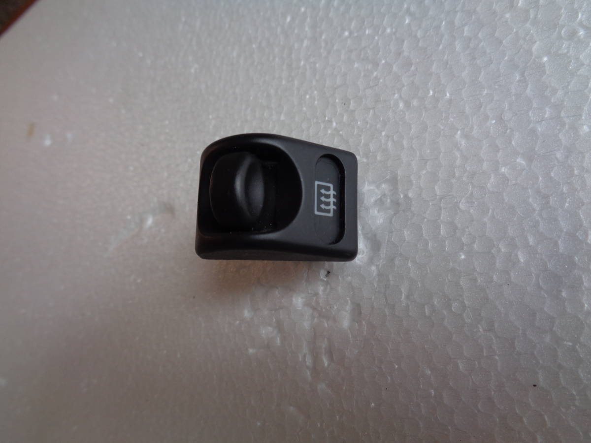 フェラーリ F355 純正品 熱線スイッチ ヒータースイッチ 美品 171069拍卖