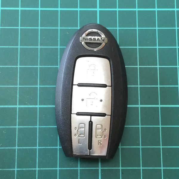 NI 3892日産 スズキ エルグランド セレナ ラフェスタ ランディ等 リモコン キーレス 4B スライドドア トランク 純正 4ボタン拍卖