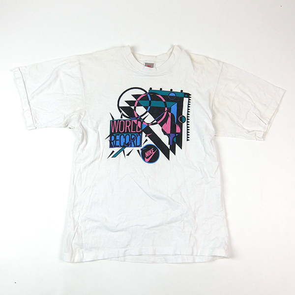 90s NIKE WORLD RECORD Print Tee 90年代 ナイキ プリント Tシャツ 半袖Tシャツ USA製 銀タグ 染み込み拍卖