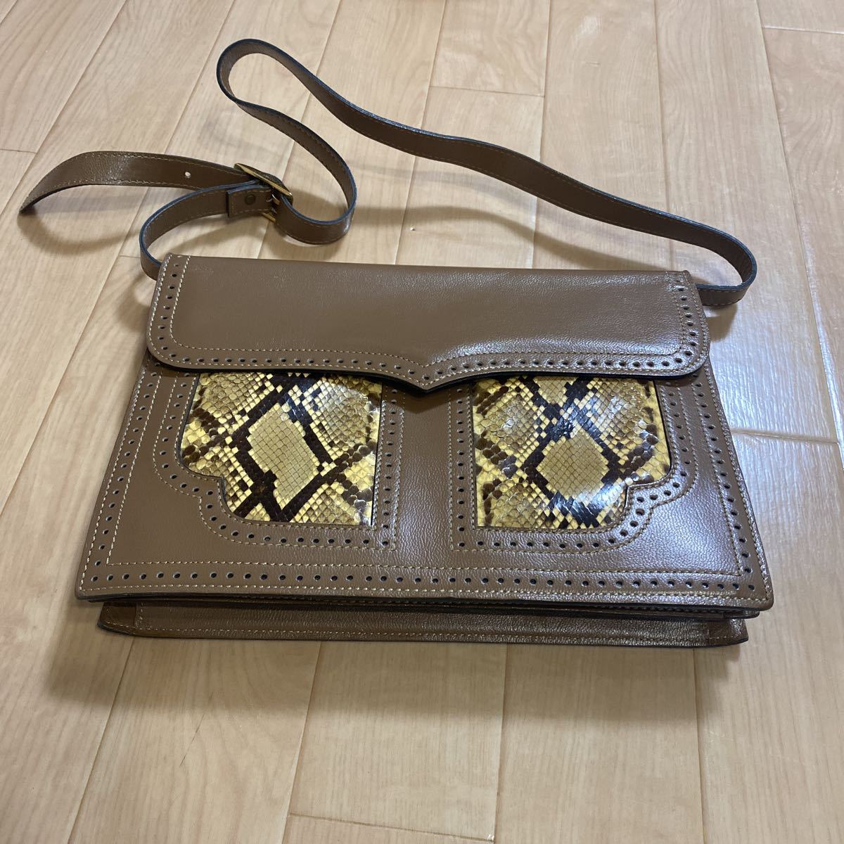 イブサンローラン!希少バック!レア!拍卖