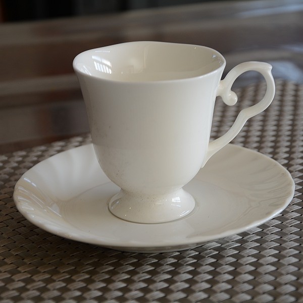 ホワイトフラワー カップ&ソーサー5客セット ボーンチャイナ拍卖