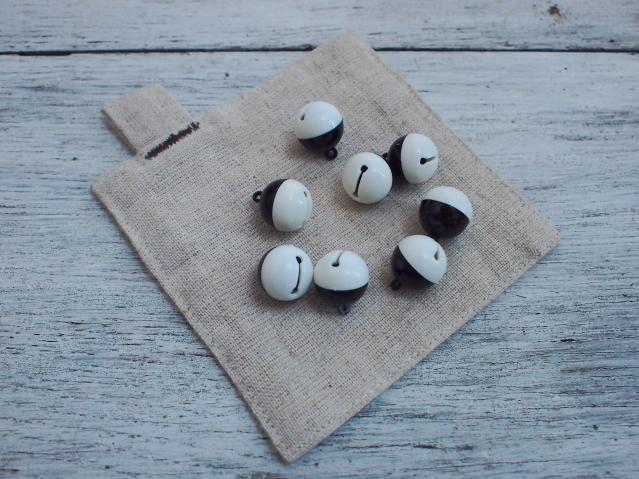 レトロビンテージ手芸雑貨*鈴みたいなボタン・Φ15㎜・クロ・8個セット☆パーツ素材リメイク拍卖