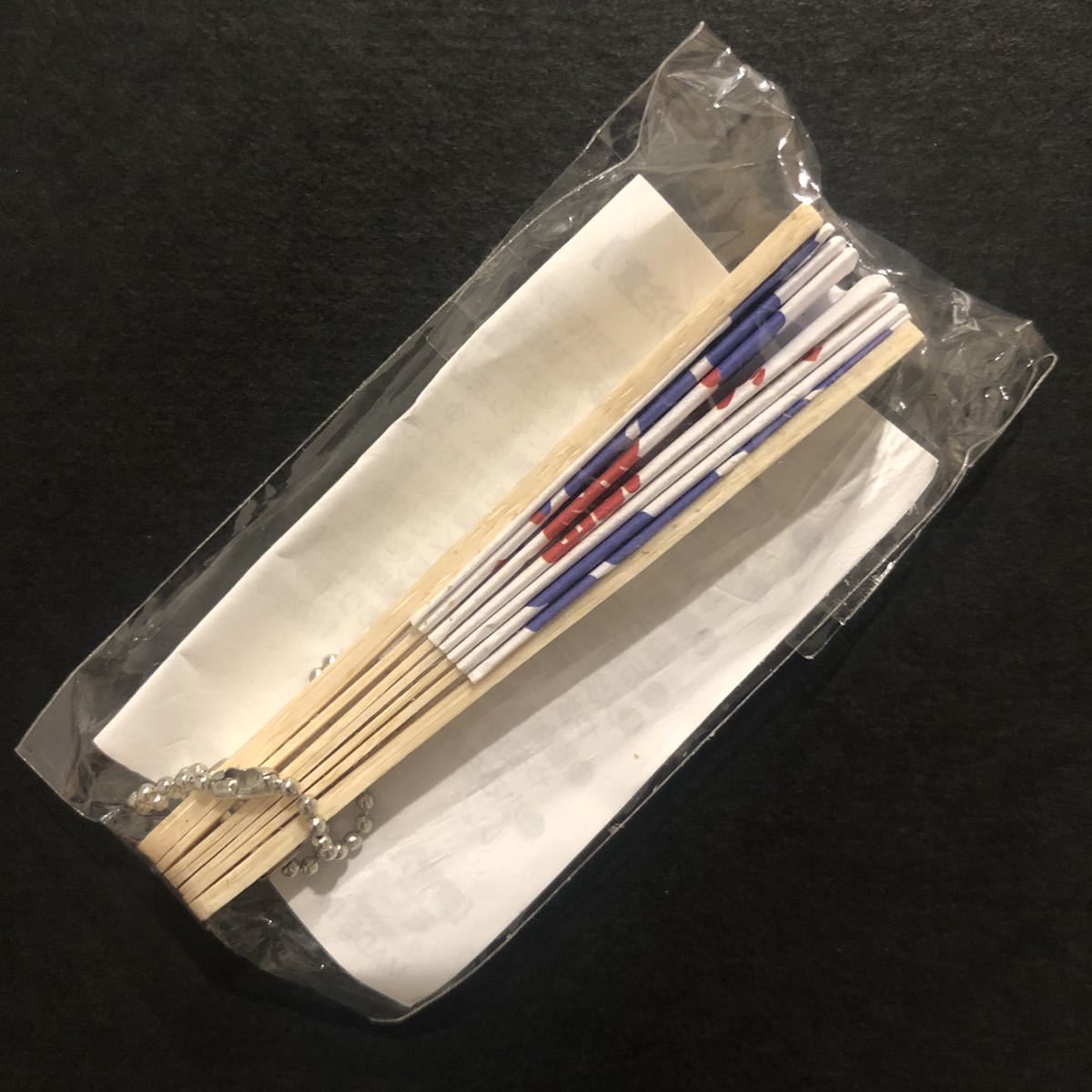 新品☆ミニ扇子⑦ 鬼龍院翔 白 赤【2016年 FCツアー ゴールデンボンバー FCガチャ ファンクラブ入っててくれてありがと祭 キーホルダー】拍卖