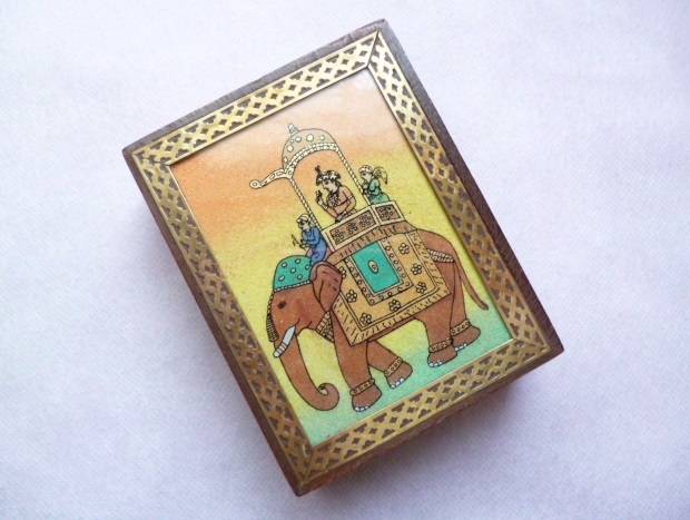 Й 木製 小箱 小物入れ Й 象 ゾウ拍卖