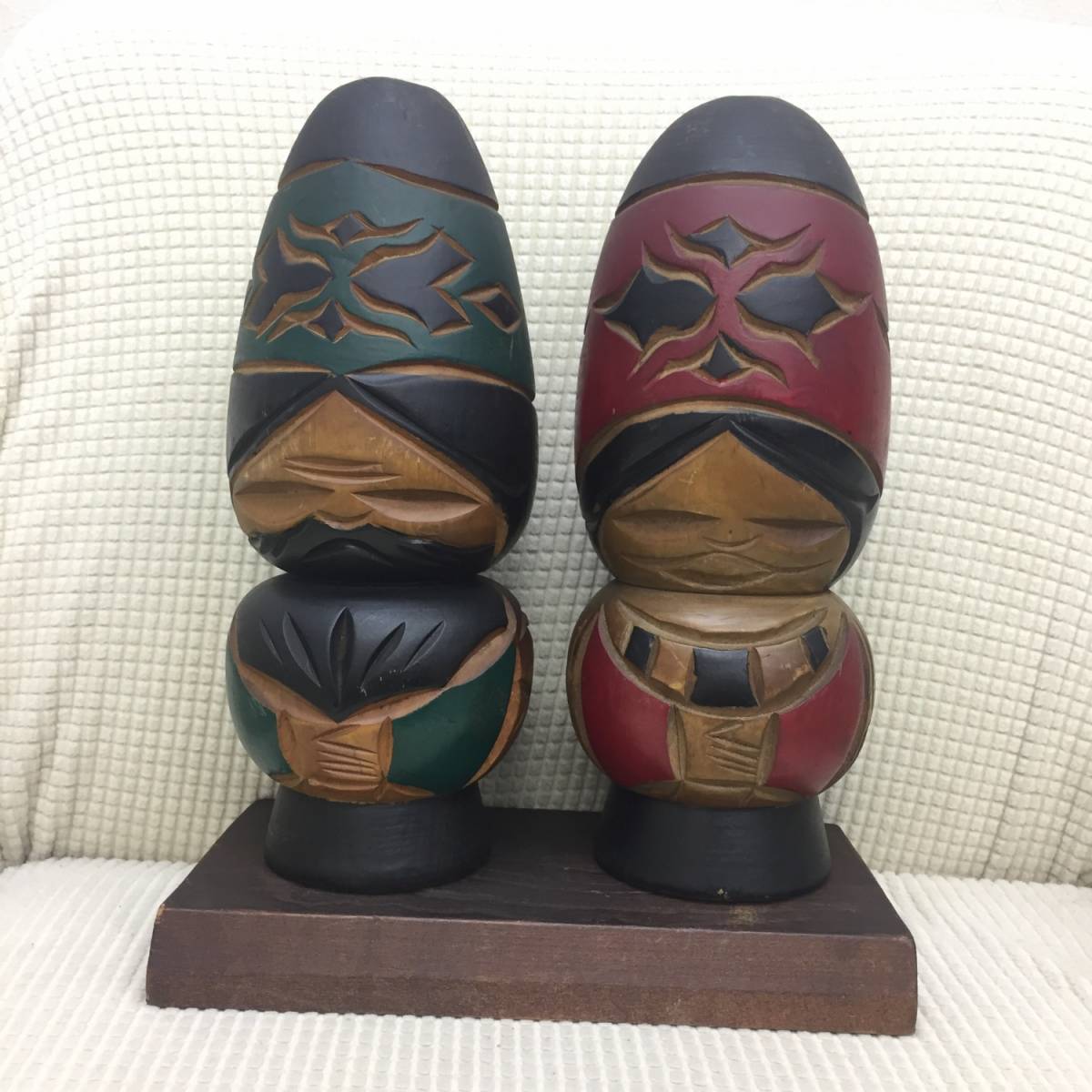 網走 昭和44年 アイヌ風 木製 人形 2体セット 高さ:約28cm 男女 カップル 夫婦 兄弟 レトロ アンティーク調 ビンテージ調 インテリア拍卖