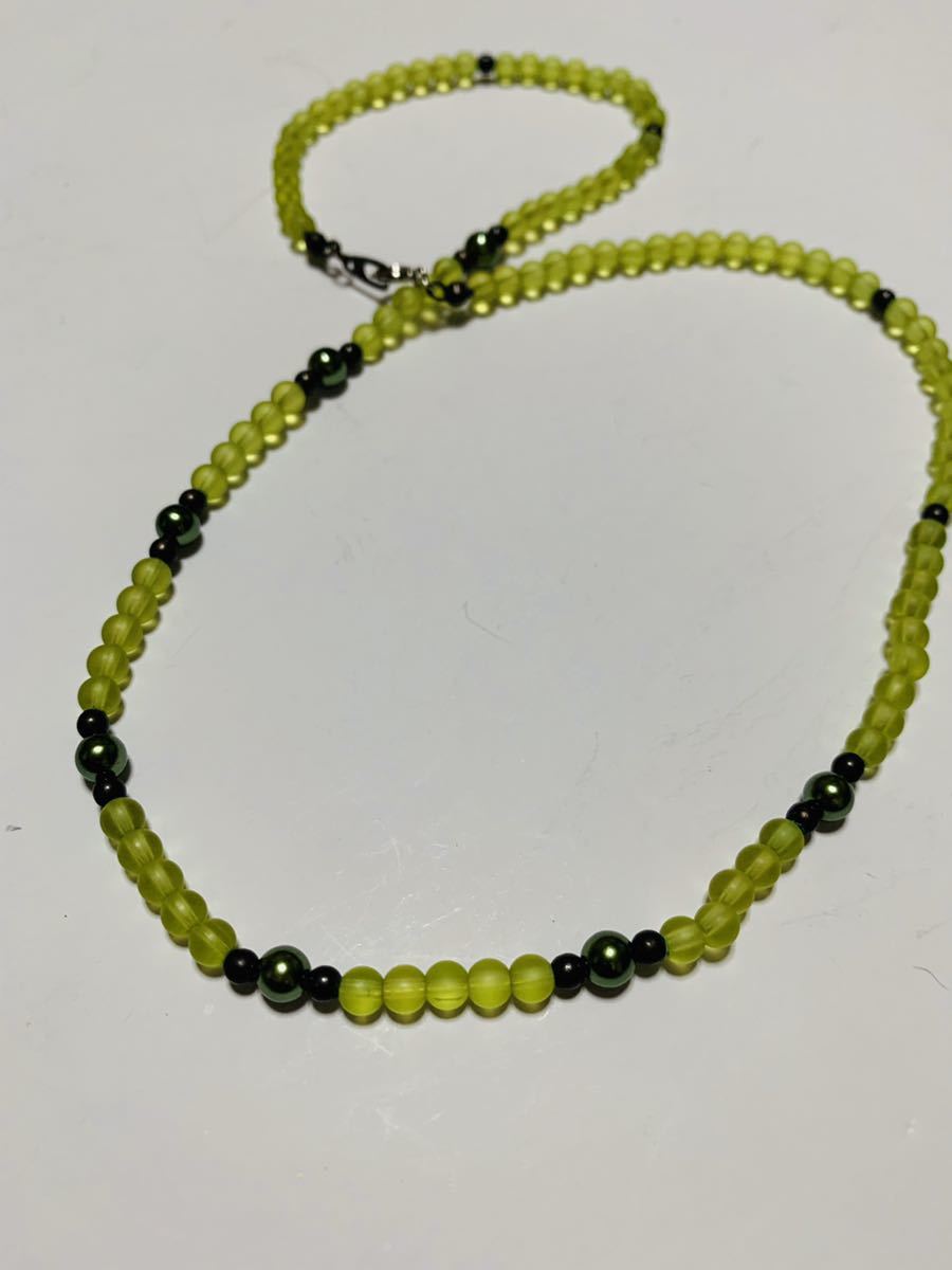 黒蝶真珠とみどりビーズのネックレス    未使用拍卖