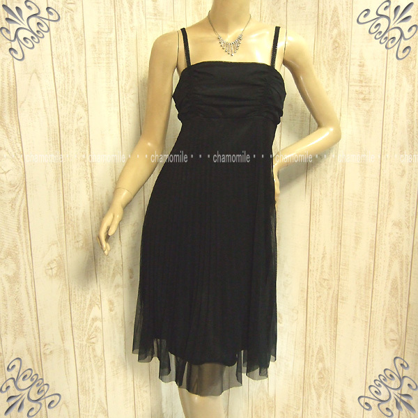 美品 INDIVI★インディヴィ★サイズ40 ゆったりサイズ メッシュ素材 プリーツ エレガンスワンピース 黒色 定番活用 ワンピ ギャザー入り拍卖