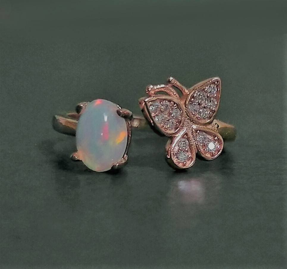 オパール 蝶 リング 指輪 シルバー 925 ゴールド 天然 パワーストーン 蝶々 チョウ バタフライ オープンリング拍卖
