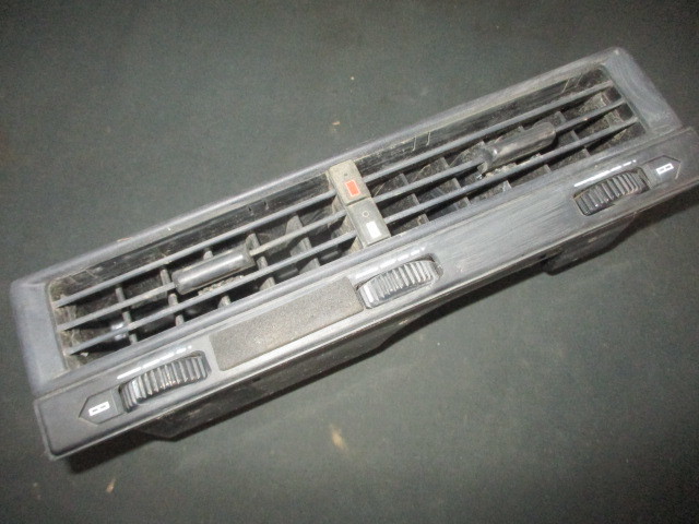 ■ベンツ R129 500SL エアコン センター吹き出し口 中古 1298300354 部品取り ルーバー ダクト エアヴェント ベント 吹出し口 600SL AMG■拍卖