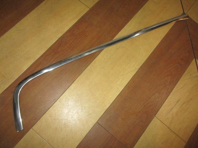 ■ベンツ W124 300TE リアバンパー メッキモール 左 中古 1248801536 部品取あり クロームメッキ バッフルプレート ワゴン 230TE ■拍卖