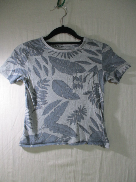【Gap】半袖Tシャツ サイズ110色グレー身丈41身幅34肩幅32/DAM拍卖