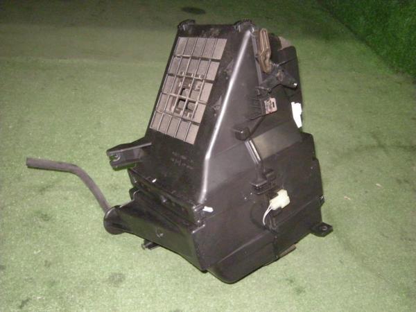 【19694】 ジムニー JB23W 4型 エバポレーター 95049-81A20-000拍卖