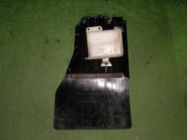 【A10819】ハイエース トラック LH80 右 フロント マッドガード拍卖