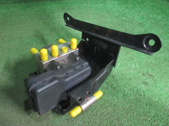 【A47301】エブリィワゴン DA64W ABSアクチュエーター 56110-56M20拍卖