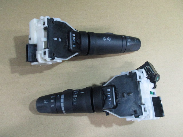 【A31812】日産 ノート E11 左右 コンビネーションスイッチ ディマースイッチ拍卖