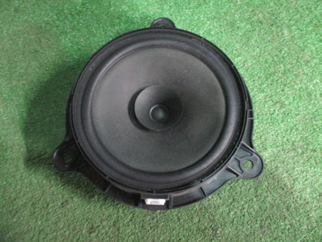 【A45240-04】ノート E12 フロントドア スピーカー拍卖