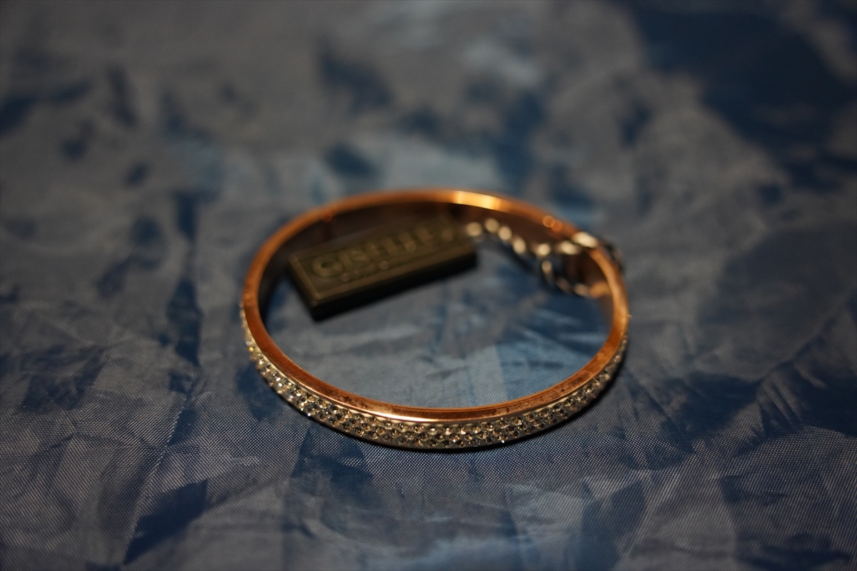 送料無料 送料無料 スワロビーズ使用 ブレスレット 未使用品拍卖