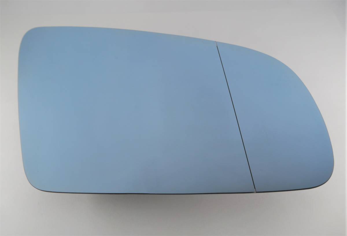 (送料込) AUDI アウディ A3 S3 A4 S4 A6 S6 ドアミラーガラス右側【ガイド付・ブルー・新品】2000-2008年拍卖